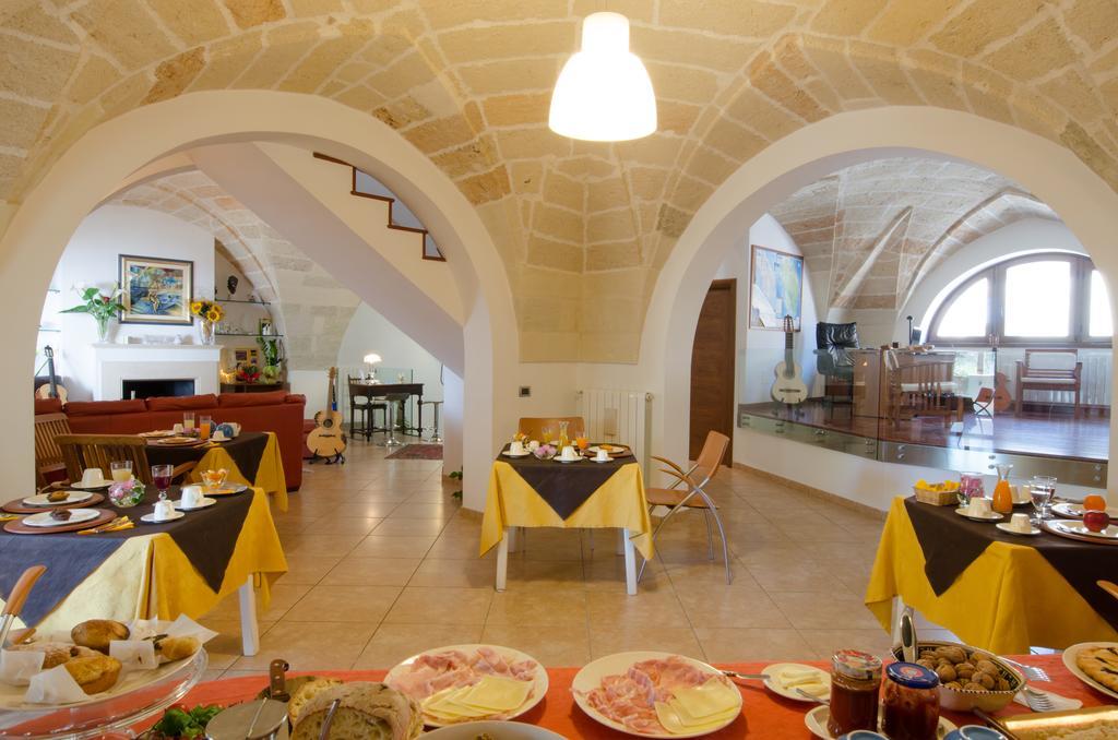 B&B L'Antica Rimessa Лече Екстериор снимка