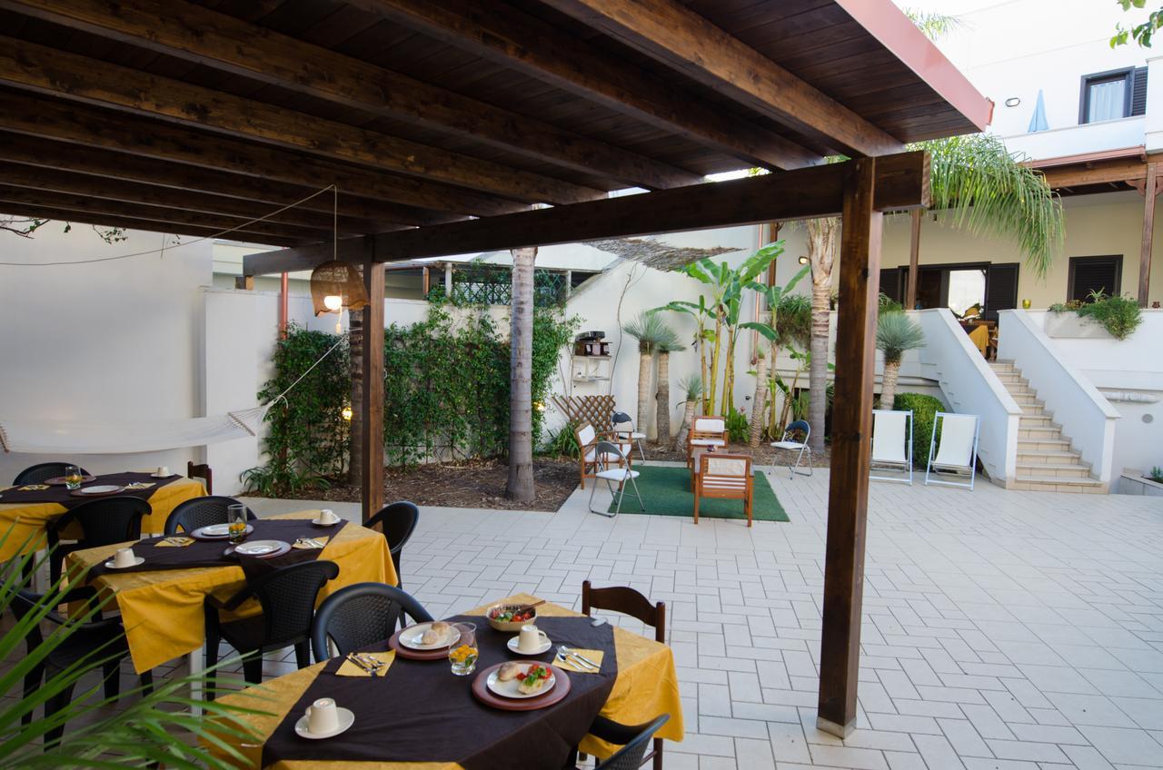 B&B L'Antica Rimessa Лече Екстериор снимка